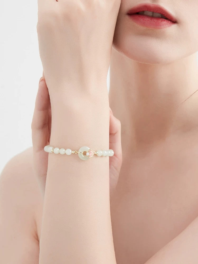 LJB1914 Blume - Lotus Grace